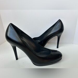Stuart Weitzman Black Leather Pumps 10